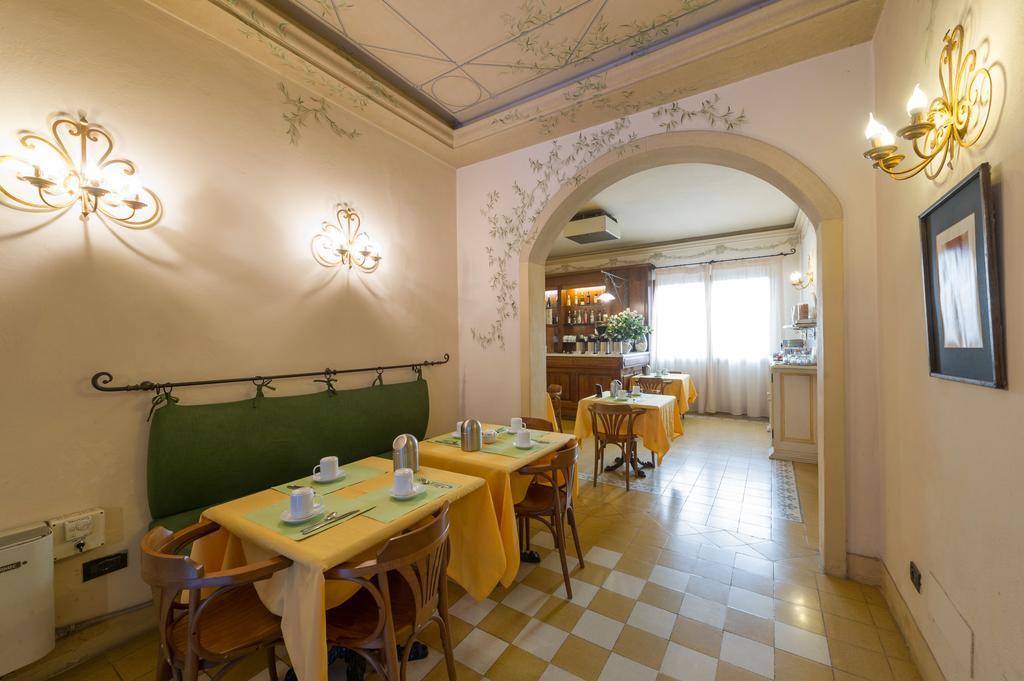 Hotel Moderno 피사 외부 사진