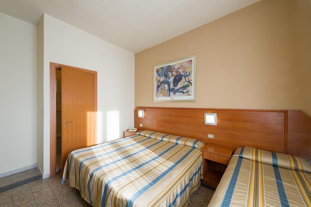 Hotel Moderno 피사 외부 사진