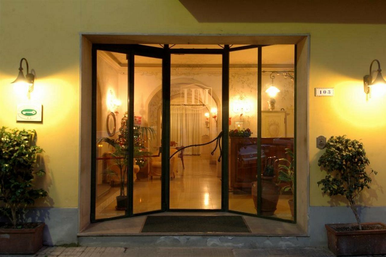 Hotel Moderno 피사 외부 사진