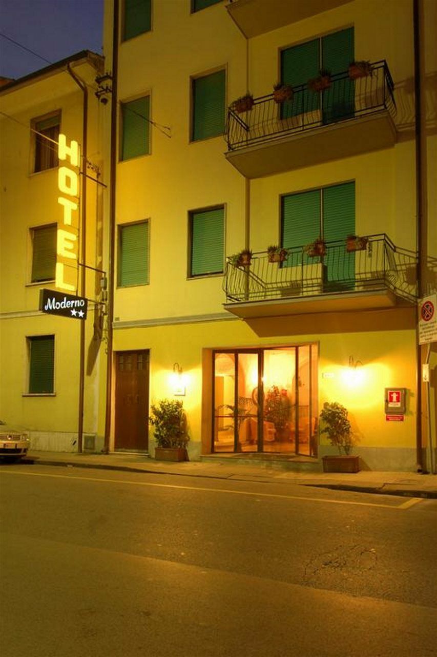 Hotel Moderno 피사 외부 사진