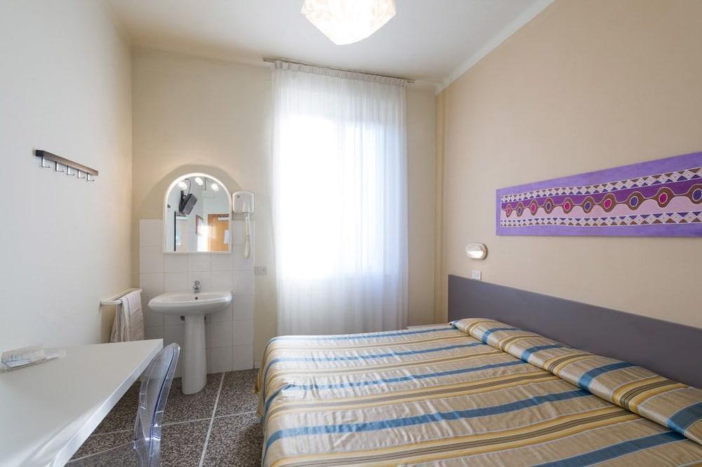Hotel Moderno 피사 외부 사진