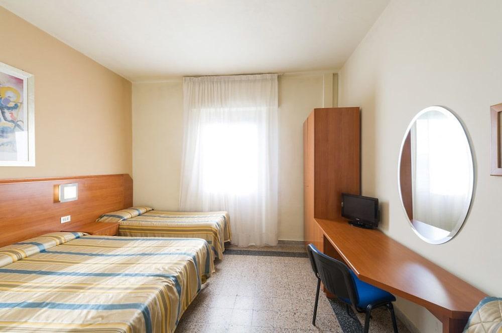 Hotel Moderno 피사 외부 사진