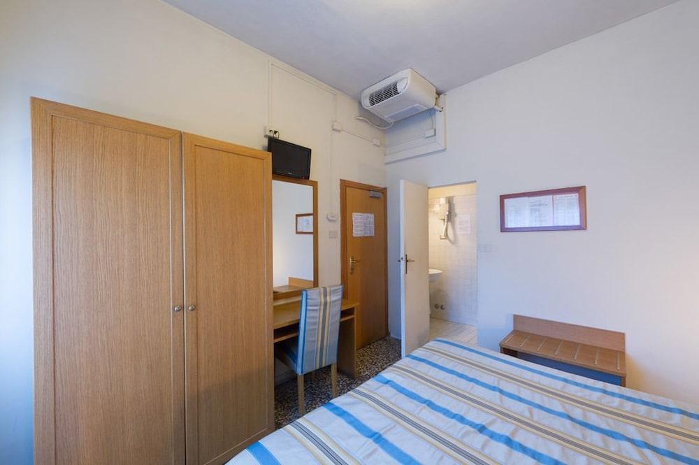 Hotel Moderno 피사 외부 사진